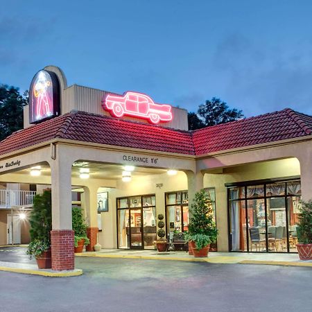 孟菲斯格雷斯兰戴斯酒店 外观 照片